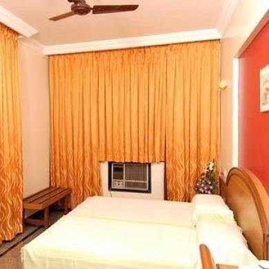 Hotel Park View Ченай Екстериор снимка